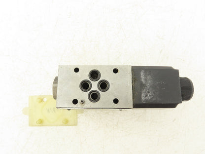 Brown & Sharp QJ-3-C-10A1 Double A D03 Hydraulic Valve 2-Position Spring Offset