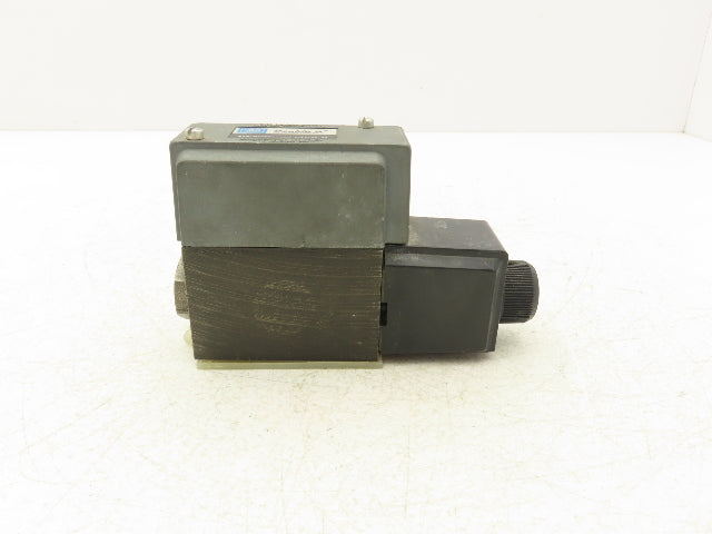 Brown & Sharp QJ-3-C-10A1 Double A D03 Hydraulic Valve 2-Position Spring Offset