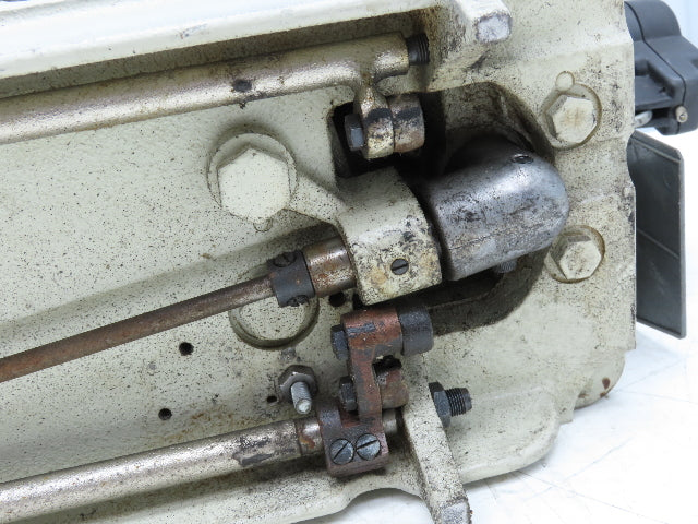 Consew Model 199R Industrial Sewing Machine Head Single Needle Zig Zag