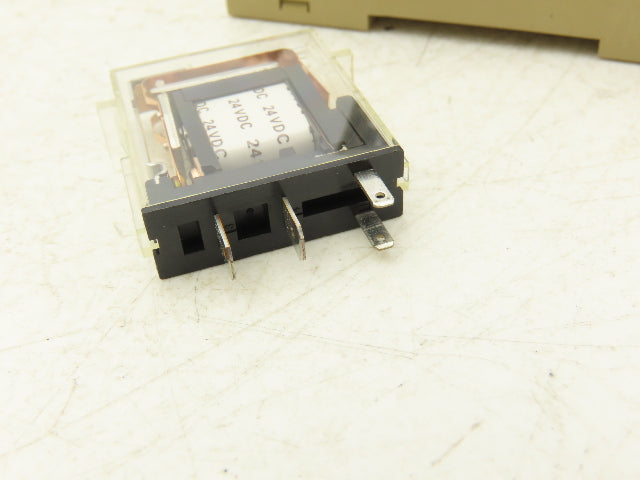 Omron G7TC-OC16 16 Position Base for Relay Type  G7T-1112S 24VDC w/Relays