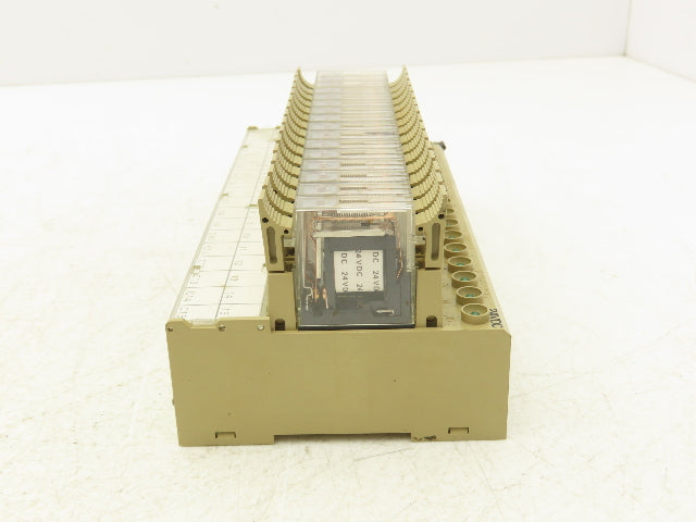 Omron G7TC-OC16 16 Position Base for Relay Type  G7T-1112S 24VDC w/Relays