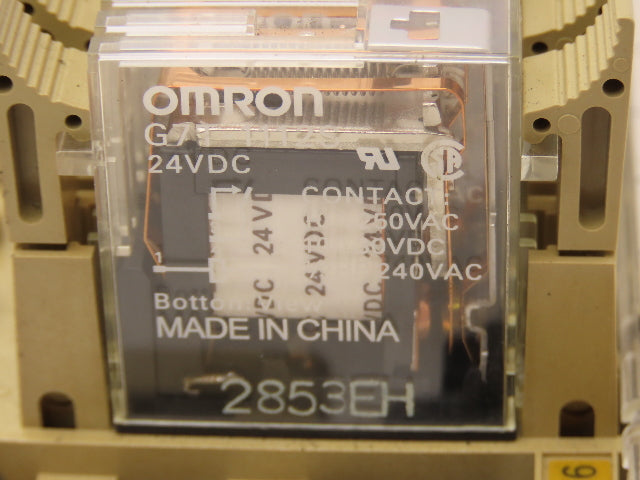 Omron G7TC-OC16 16 Position Base for Relay Type  G7T-1112S 24VDC w/Relays