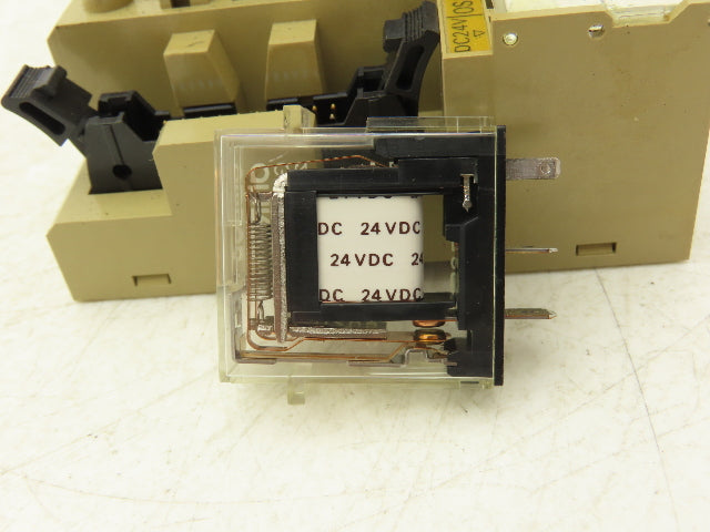 Omron G7TC-OC16 16 Position Base for Relay Type  G7T-1112S 24VDC w/Relays