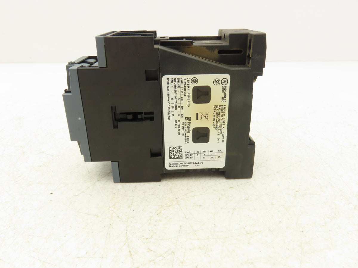 Siemens 3RT2028-1BB40 Motor Starter Contactor 25Hp 575V 3Ph Screw Terminal 24V