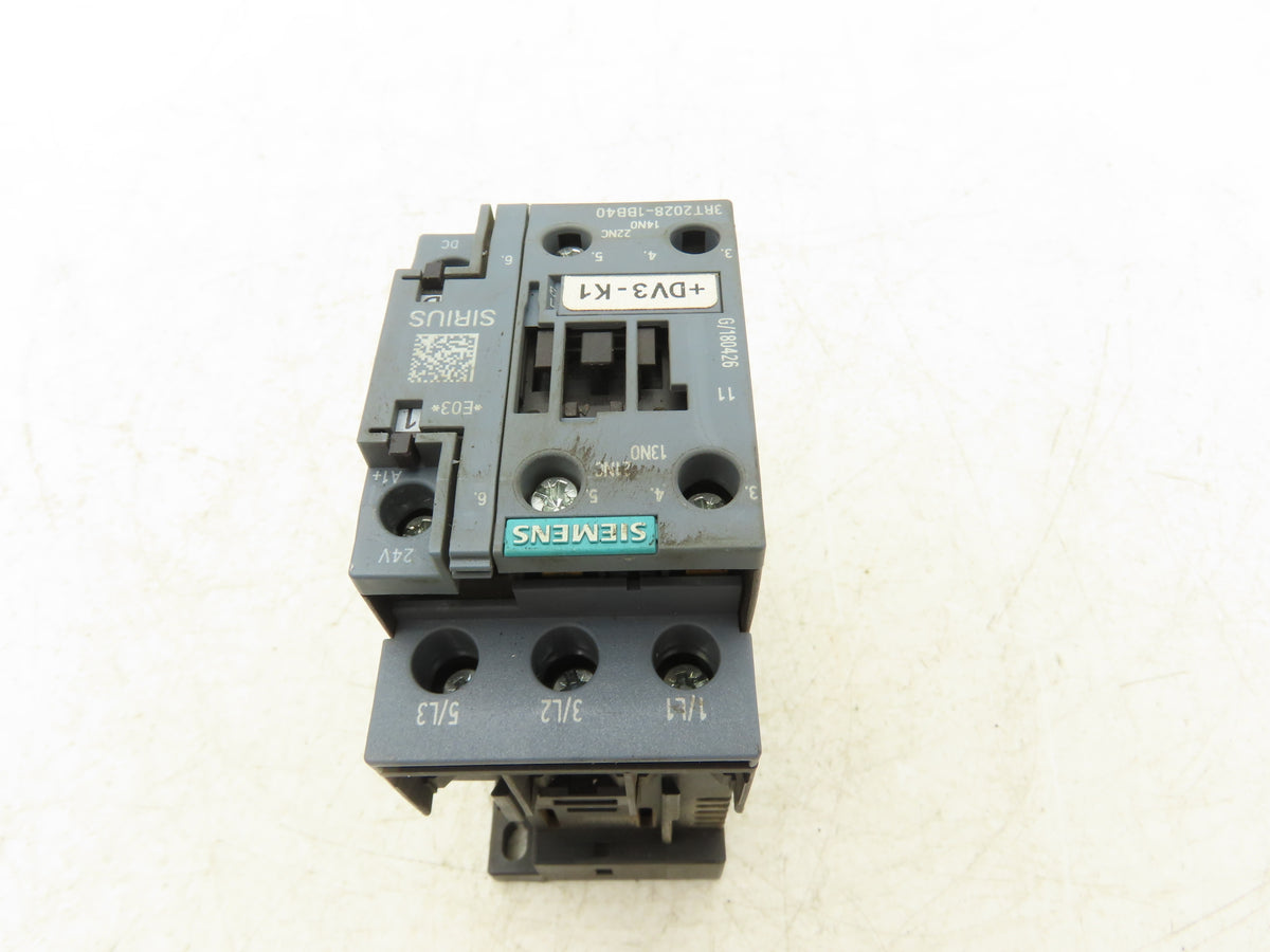 Siemens 3RT2028-1BB40 Motor Starter Contactor 25Hp 575V 3Ph Screw Terminal 24V