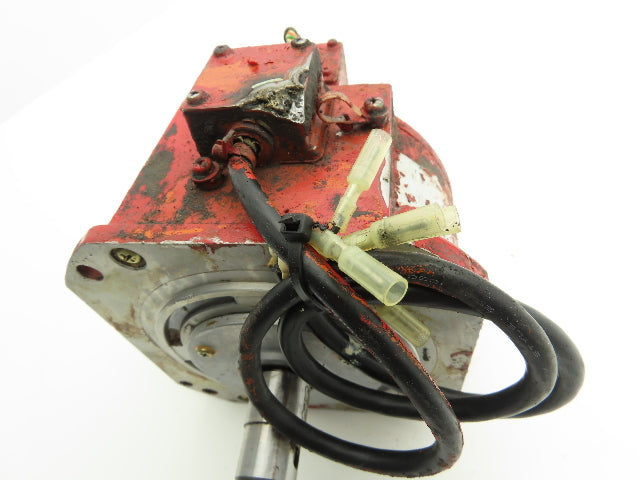 Yaskawa USAPEM-07YR11 AC Servo Motor 513W 2000 RPM Spline Shaft