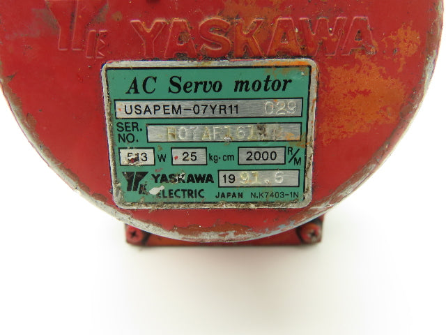 Yaskawa USAPEM-07YR11 AC Servo Motor 513W 2000 RPM Spline Shaft
