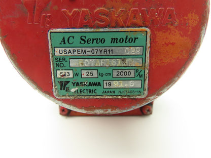 Yaskawa USAPEM-07YR11 AC Servo Motor 513W 2000 RPM Spline Shaft