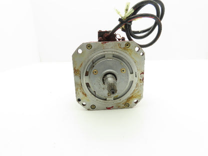 Yaskawa USAPEM-07YR11 AC Servo Motor 513W 2000 RPM Spline Shaft