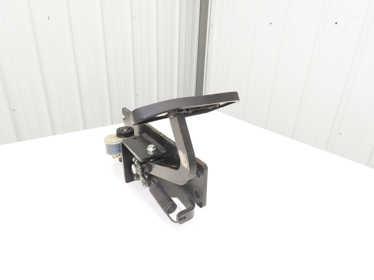 Yale ERC060VGN48TE088 Electric Forklift Brake Pedal Master Cylinder & Bracket