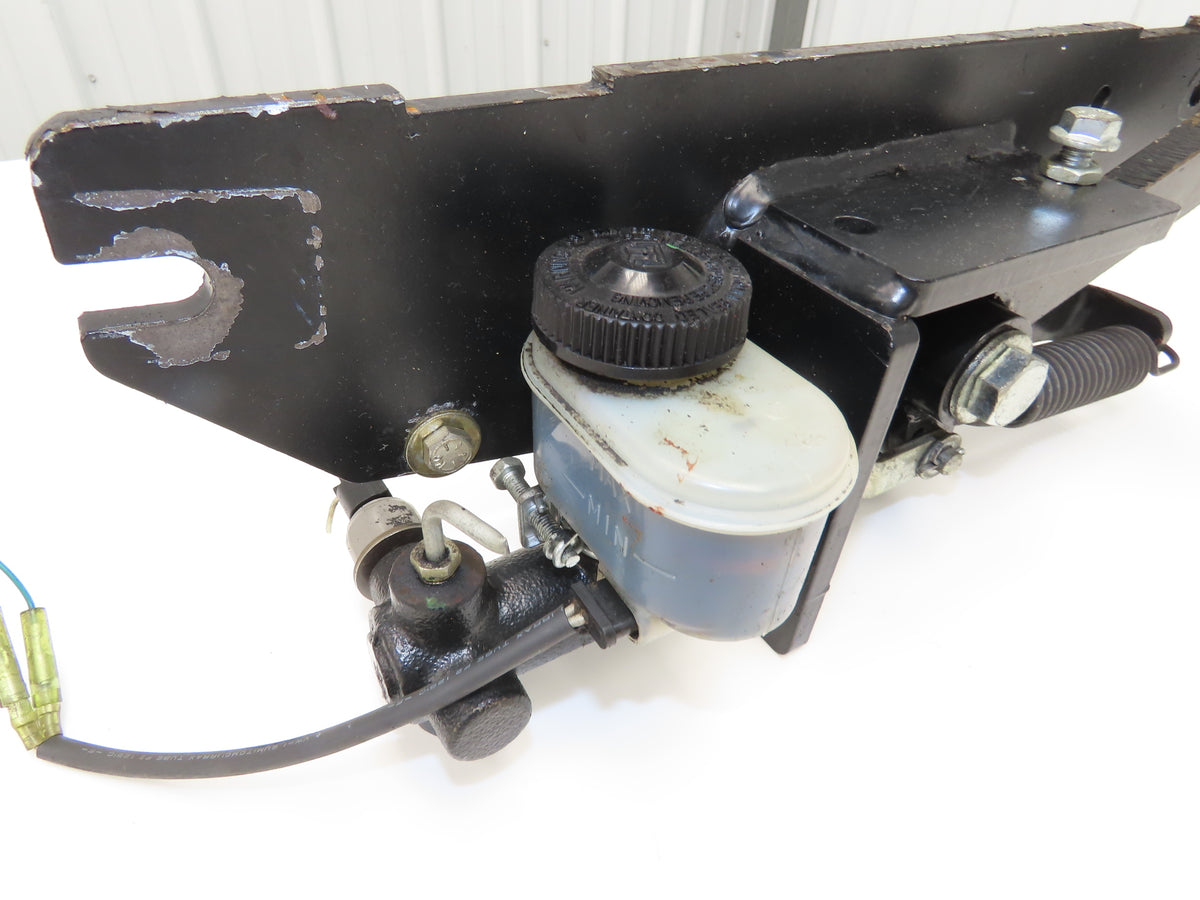 Yale ERC060VGN48TE088 Electric Forklift Brake Pedal Master Cylinder & Bracket
