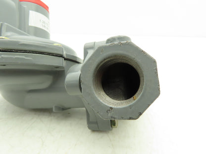 Fisher Controls HSR Pressure Regulator Spring-Loaded 1" FNPT 1.25-2.20 PSIG