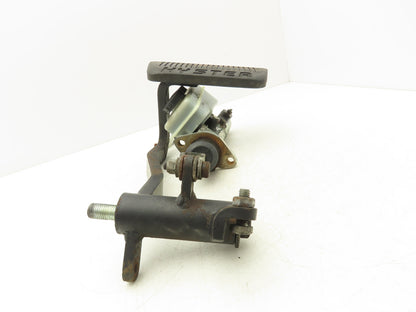 Hyster E60Z-33 Brake Pedal Master Cylinder Assembly
