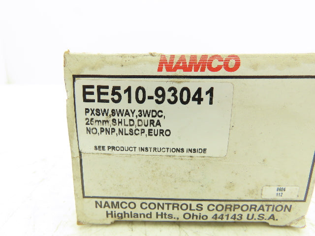 Namco EE510-93041 Inductive Proximity Sensor Hammerhead Nine Way 10-30 VDC