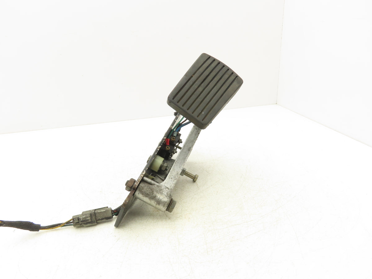 Hyster E50Z-33 Electric Forklift Brake Pedal & Master Cylinder Assembly