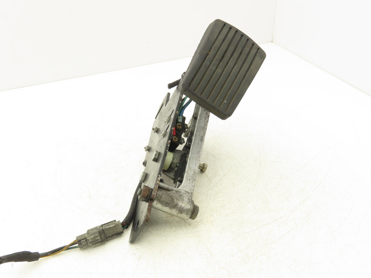Hyster E50Z-33 Electric Forklift Brake Pedal & Master Cylinder Assembly