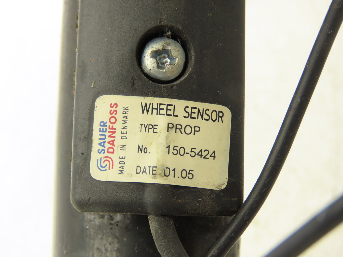 Hyster Forklift Steering Wheel & Bracket Assembly Removed From E50Z-33