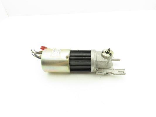 Yaskawa USAREM-01YRW11 AC Servo Motor 3000rpm 110W 1Amp w/Right Angle Drive