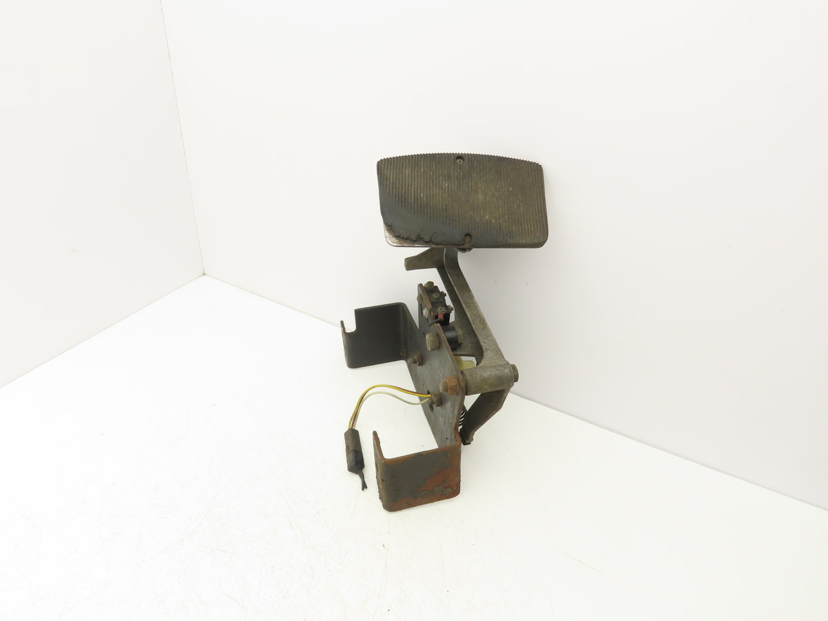Yale Forklift Throttle Accelerator Pedal Bracket & Potentiometer Off ERC080HD