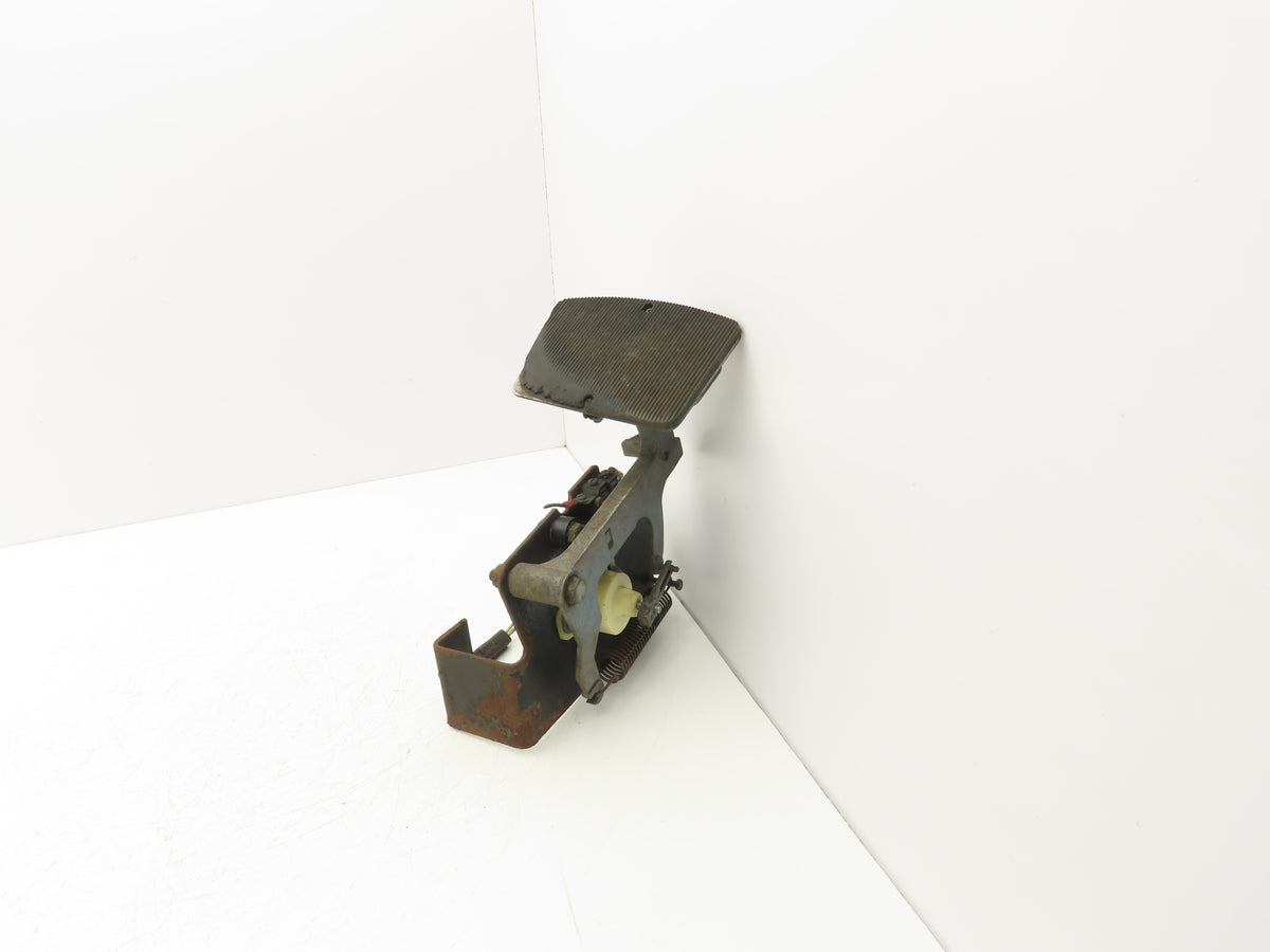 Yale Forklift Throttle Accelerator Pedal Bracket & Potentiometer Off ERC080HD