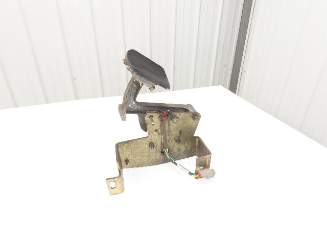 Yale Forklift Throttle Accelerator Pedal Bracket & Potentiometer Off ERC120HGN