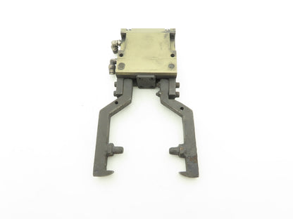 Schunk PWG 90-F 302632 Pneumatic Angular Gripper Mechanical Two Finger For Robot