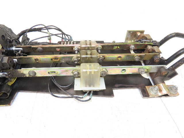 Yale Hydraulic 3-Spool 3 Lever Forklift Mast Control Valve Assembly Off ERC080