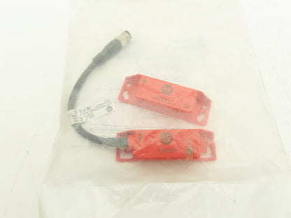 Allen Bradley 440N-Z21SS2J SensaGuard Interlock Switch 6" Lead 5 Pin Micro M12