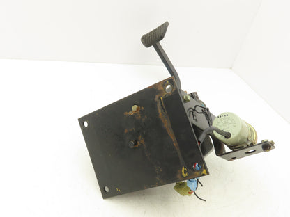 Toyota 5FBC15 Electric Forklift Brake Pedal Master Cylinder Assembly