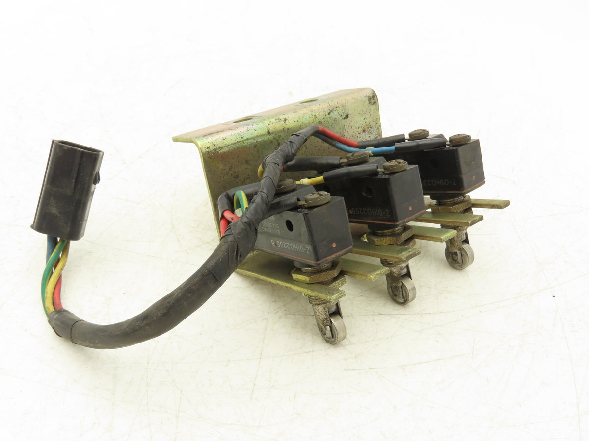 Toyota 5FBC15 Forklift Roller Arm Switch Assembly For Lift Tilt Shift Levers