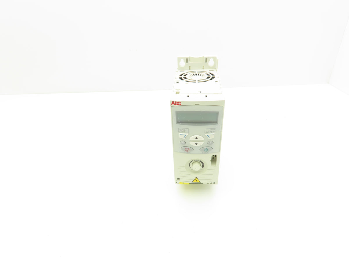 ABB ACS150-03U-05A6-4 Micro Drive 2.2 kW 3 HP 400/480V 3Ph Frequency Converter