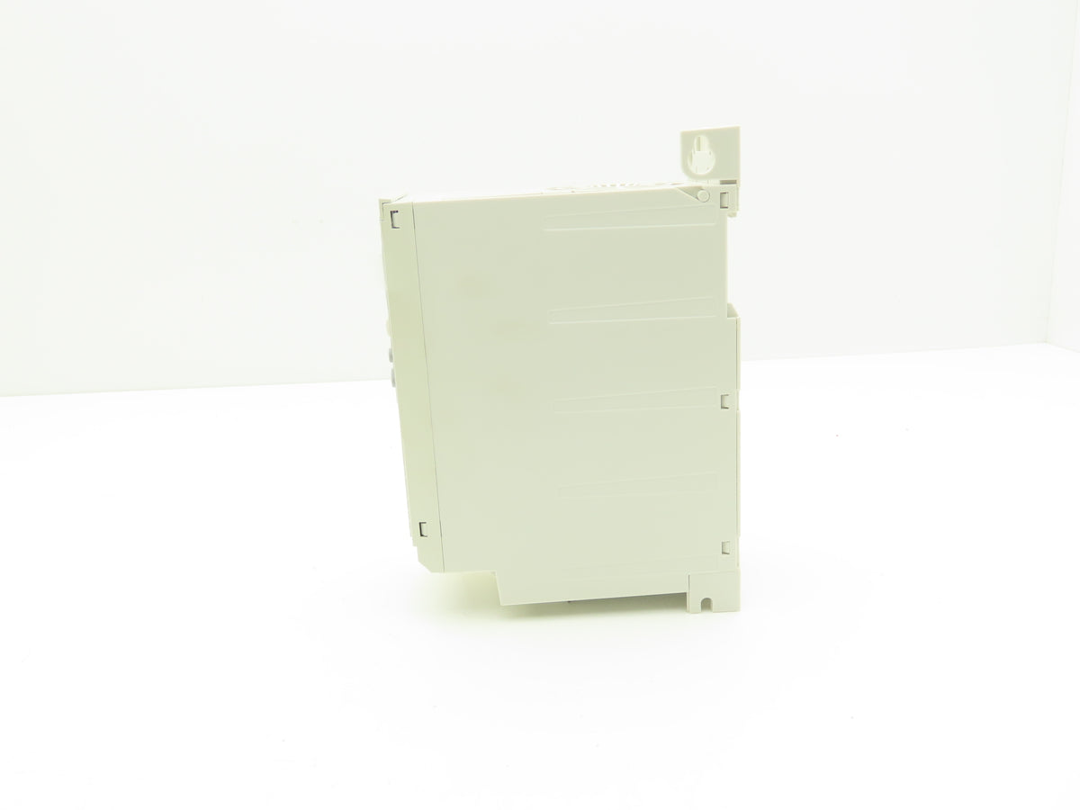 ABB ACS150-03U-05A6-4 Micro Drive 2.2 kW 3 HP 400/480V 3Ph Frequency Converter
