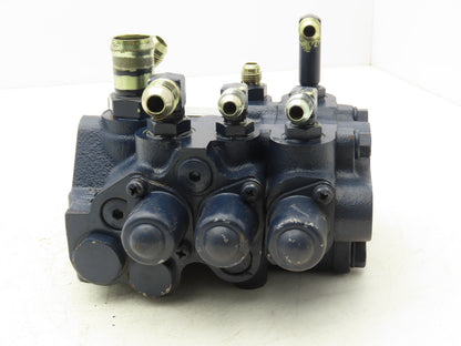 Toyota 67610-15270-71 Hydraulic 3-Spool Forklift Mast Control Valve Off 5FBC15