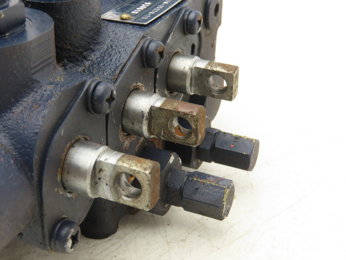 Toyota 67610-15270-71 Hydraulic 3-Spool Forklift Mast Control Valve Off 5FBC15