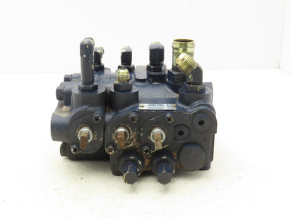 Toyota 67610-15270-71 Hydraulic 3-Spool Forklift Mast Control Valve Off 5FBC15