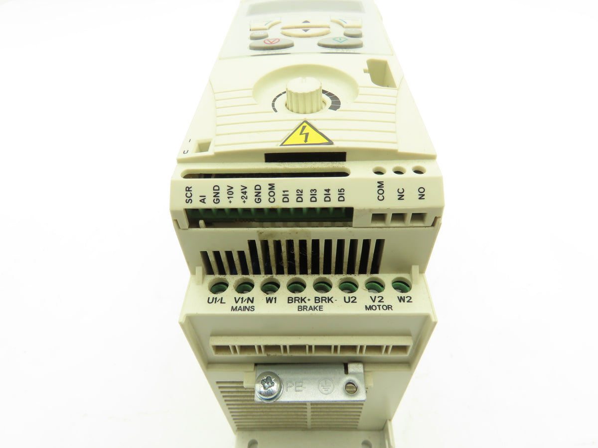 ABB ACS150-03U-05A6-4 Micro Drive 2.2 kW 3 HP 400/480V 3Ph Frequency Converter