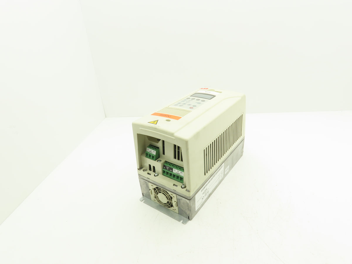 ABB ACS800-U1-0009-5+P901 Variable Speed AC Drive VFD 5.5kw 7.5Hp 480V 3PH