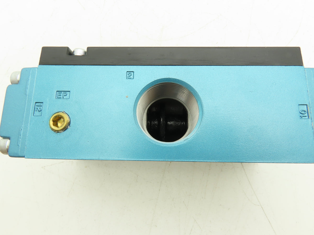 Mac 67A-B4-DRA-RA Remote Air Pneumatic Valve 3/2-Way 1" NC Series 67 20-150PSI