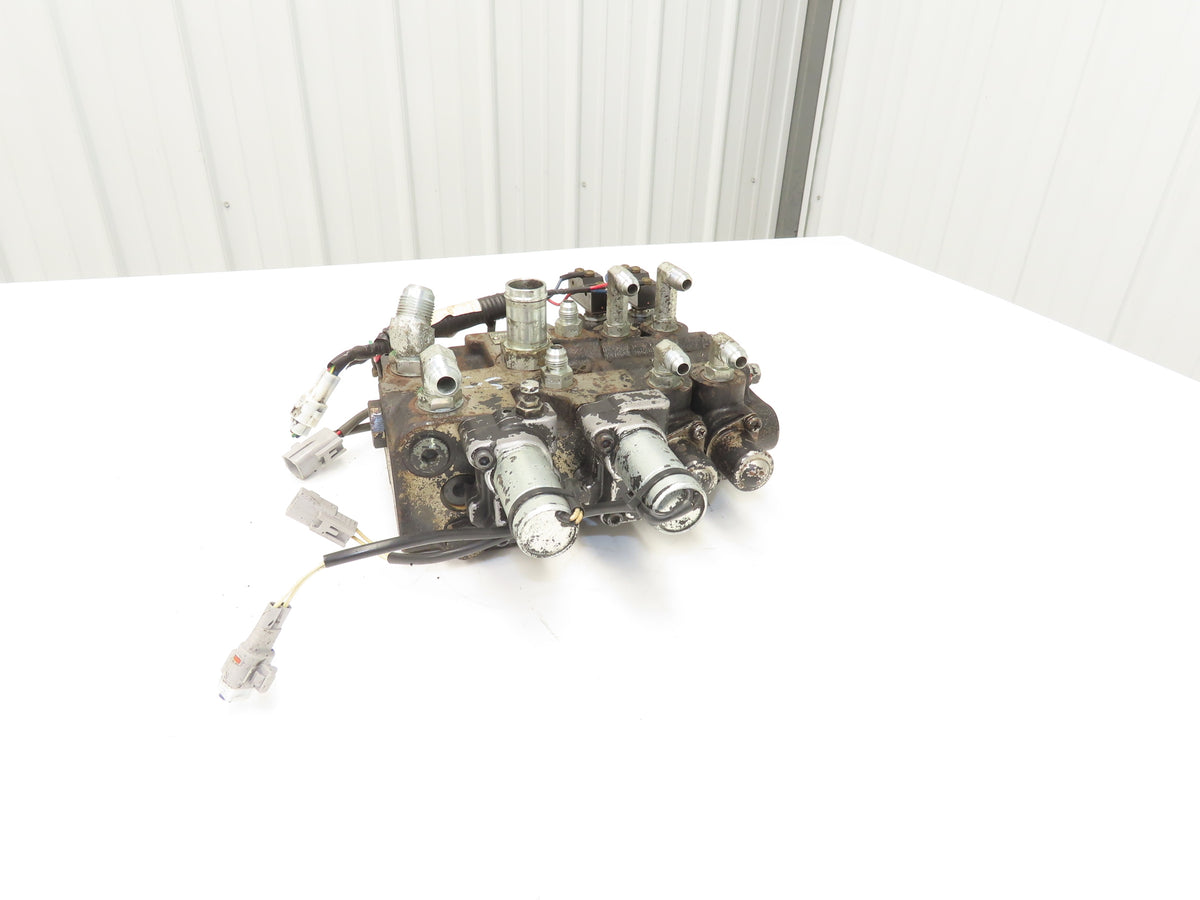 Toyota 67630-U2160-71 Hydraulic 4-Spool Forklift Mast Control Valve Off 7FBCU18