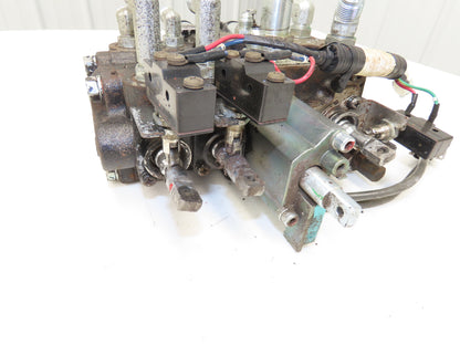 Toyota 67630-U2160-71 Hydraulic 4-Spool Forklift Mast Control Valve Off 7FBCU18