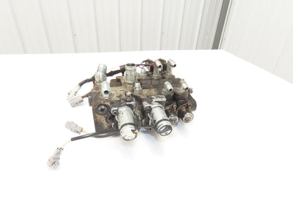 Toyota 67630-U2160-71 Hydraulic 4-Spool Forklift Mast Control Valve Off 7FBCU18