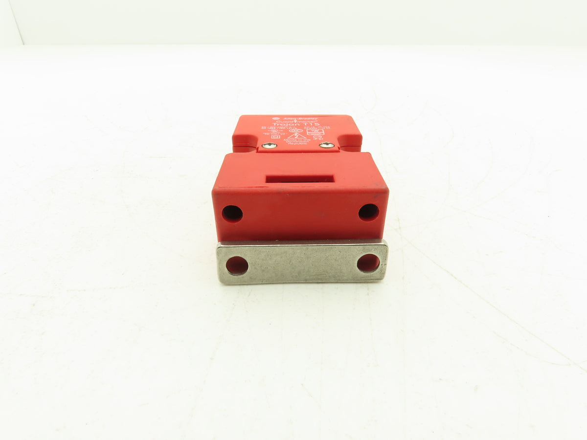 Allen Bradley 440K-T11320 Trojan T15 Guardmaster Safety Interlock Switch