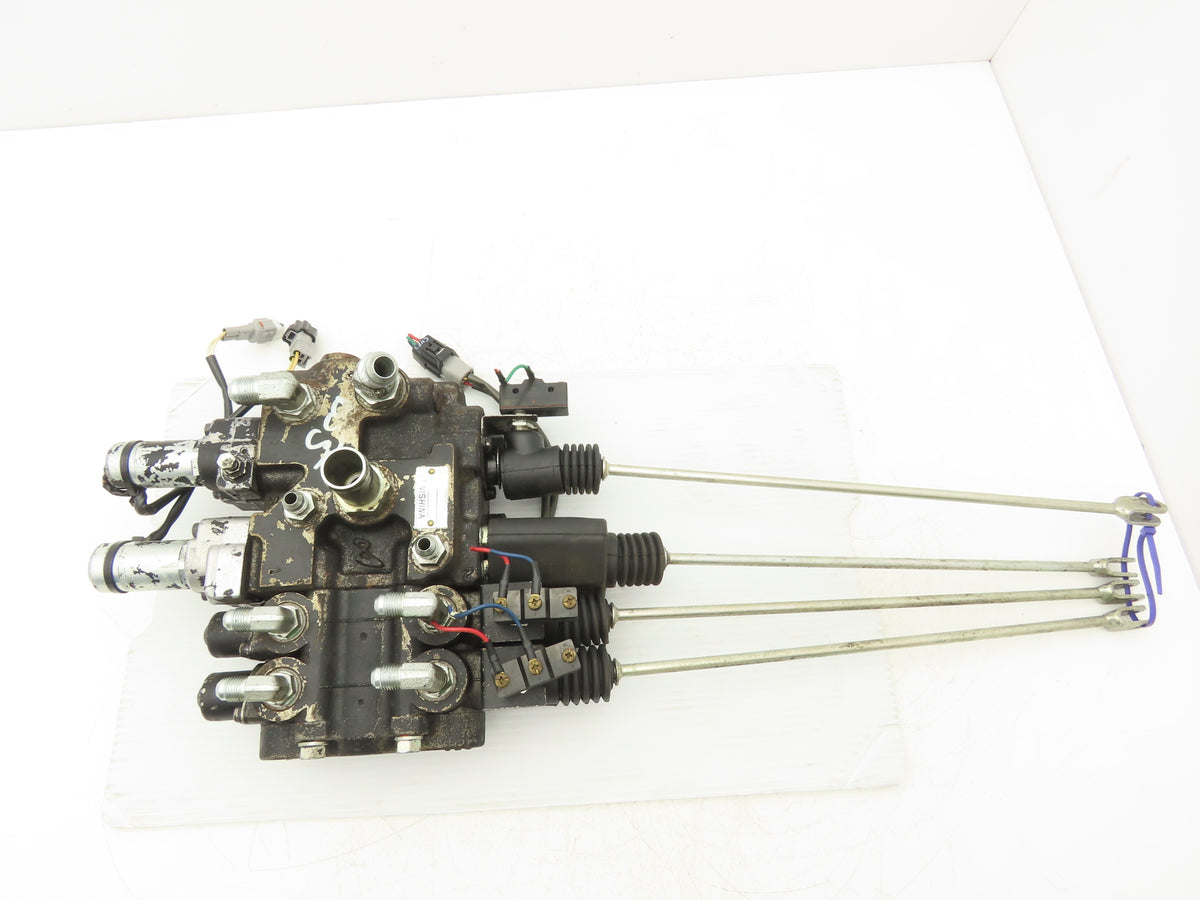 Toyota 67630-U2160-71 Hydraulic 4-Spool Forklift Mast Control Valve Off 7FBCU18