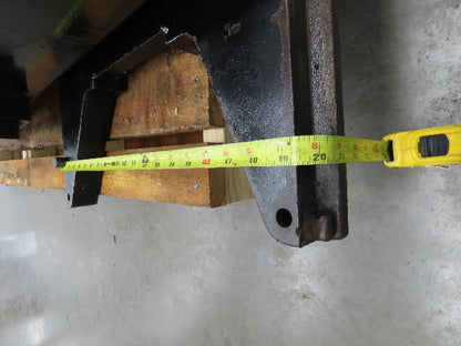 Yale 8500841 Forklift Mast 2 Stage 3 Lever 120.9" Lift 7550lb Class 3 Off ERC080