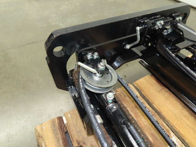 Toyota 7FBCU18 Electric Forklift Mast 4 Lever 3-Stage 189" Lift 4800lb Class II