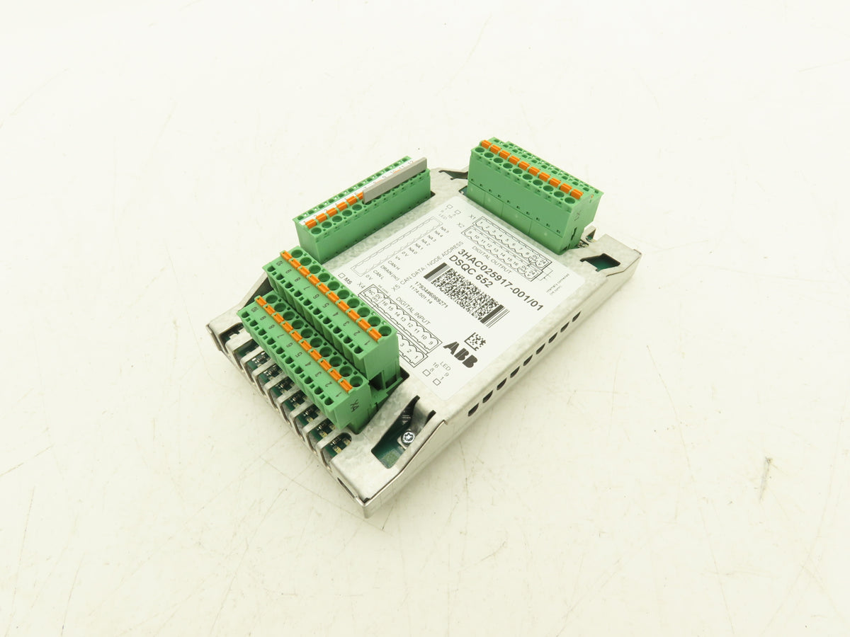 ABB DSQC652 3HAC025917-001 IRC5 Digital I/O Module 16 In/16 Out 24VDC DeviceNet