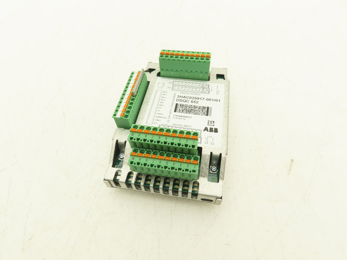 ABB DSQC652 3HAC025917-001 IRC5 Digital I/O Module 16 In/16 Out 24VDC DeviceNet