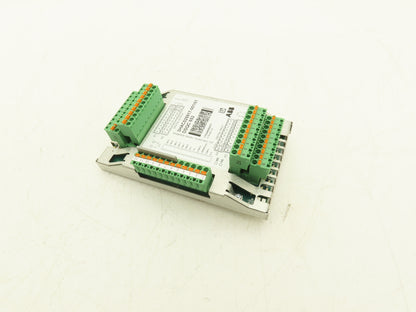 ABB DSQC652 3HAC025917-001 IRC5 Digital I/O Module 16 In/16 Out 24VDC DeviceNet