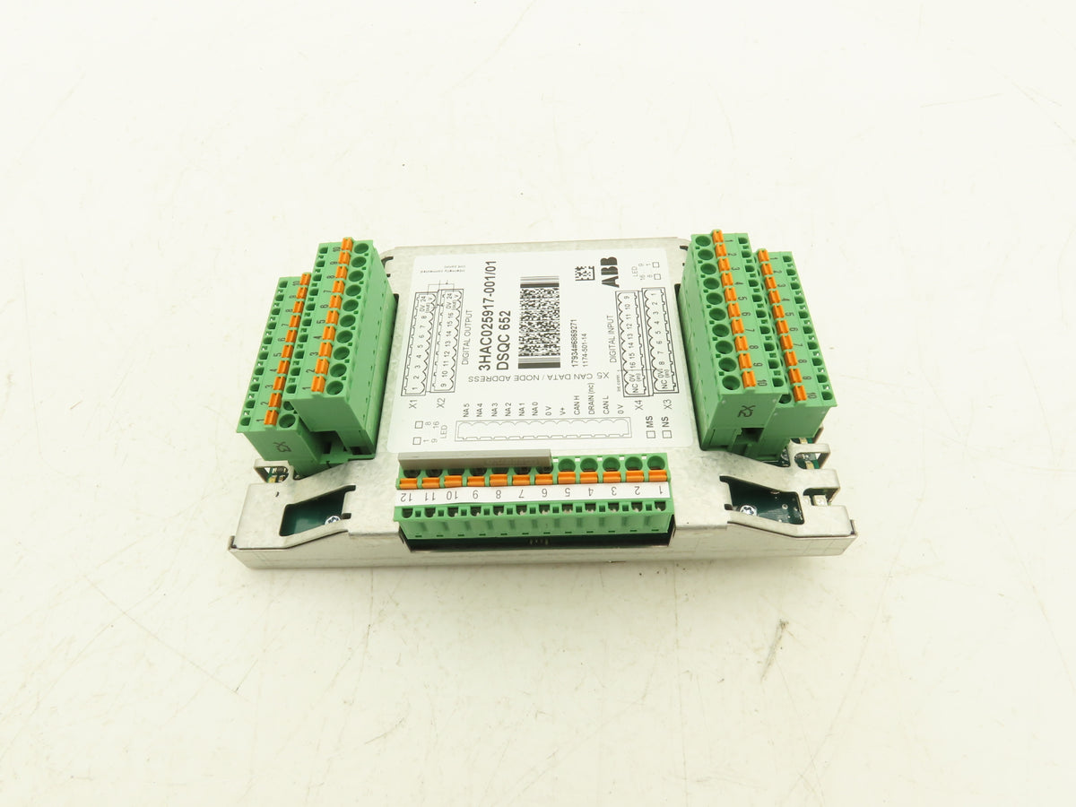 ABB DSQC652 3HAC025917-001 IRC5 Digital I/O Module 16 In/16 Out 24VDC DeviceNet