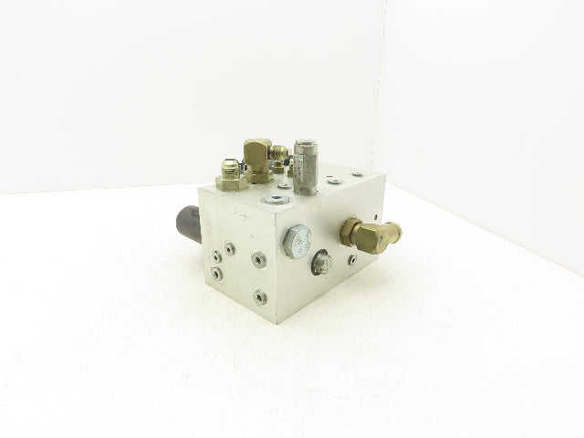 Hyster HF000521-4 Stand On Forklift Hydraulic Manifold Block Off E40HSD